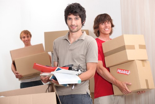 Local moving team planning access in Balham street