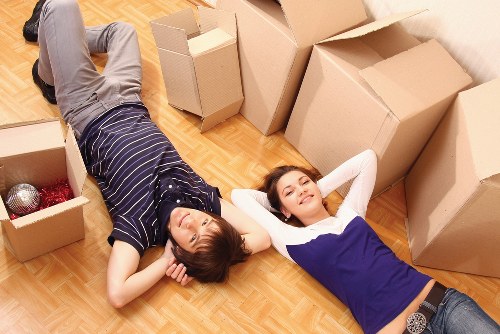Professional furniture moving van for Balham relocation